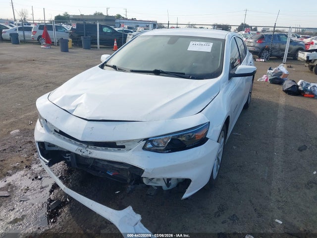 Chevrolet MALIBU LT 2018 1G1ZD5ST7JF189575 Image 2