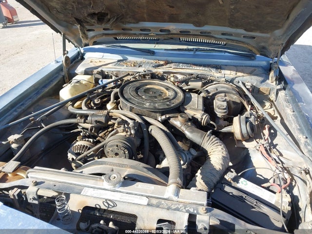1986 Chrysler Fifth Avenue მანქანა იყიდება აუქციონზე, vin: 1C3BF66P2GX594059, აუქციონის ნომერი: 44320366