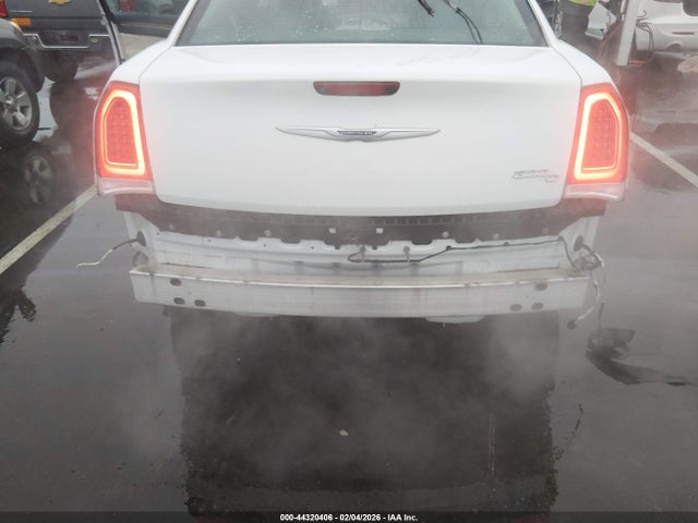 2019 Chrysler 300 300c მანქანა იყიდება აუქციონზე, vin: 2C3CCAPT9KH565263, აუქციონის ნომერი: 44320406