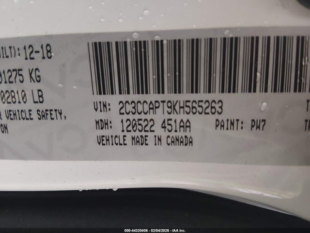 2019 Chrysler 300 300c მანქანა იყიდება აუქციონზე, vin: 2C3CCAPT9KH565263, აუქციონის ნომერი: 44320406