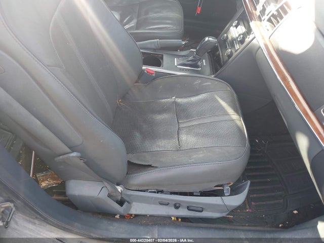 2010 LINCOLN MKZ 3LNHL2GC3AR652629 Photo 4