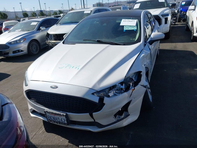 Ford Fusion Hybrid Se 2019 3FA6P0LU4KR201008 Image 12