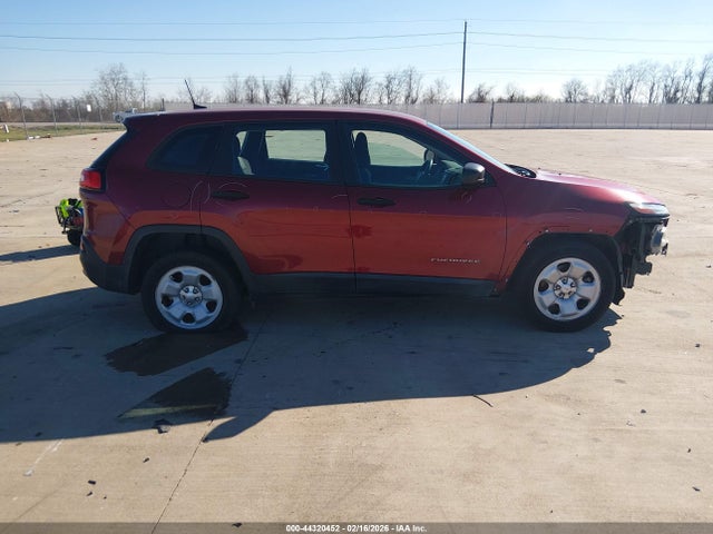 1C4PJLAB8HD221346 Jeep Cherokee Sport Fwd