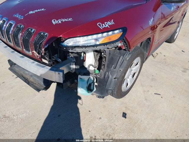 1C4PJLAB8HD221346 Jeep Cherokee Sport Fwd