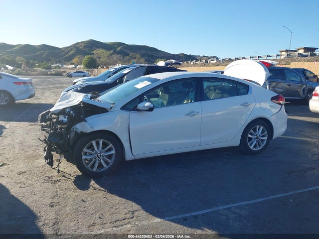 KIA FORTE S 2017 3KPFL4A71HE035377 Image 13
