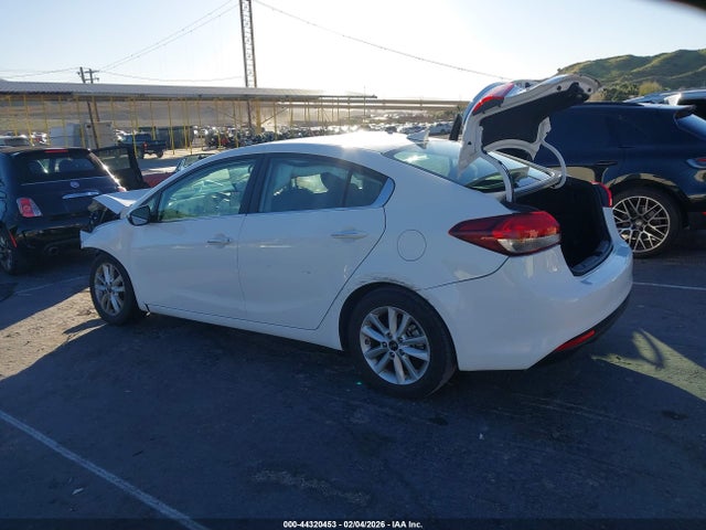 KIA FORTE S 2017 3KPFL4A71HE035377 Image 3