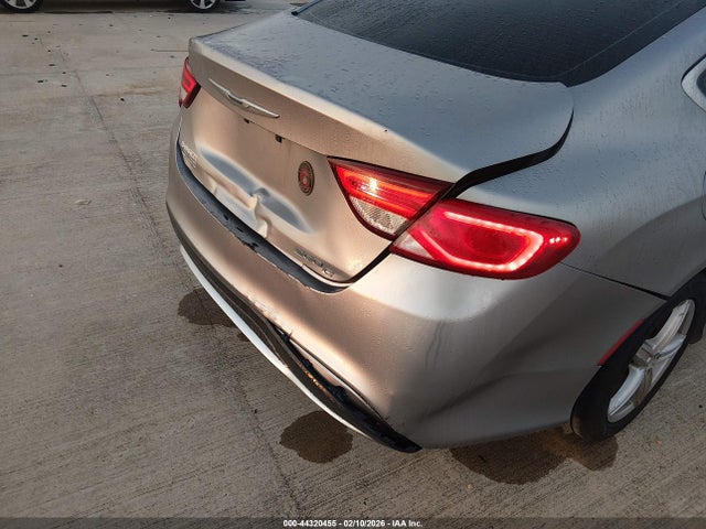 Chrysler 200 C 2015 1C3CCCCB7FN520537 Image 6