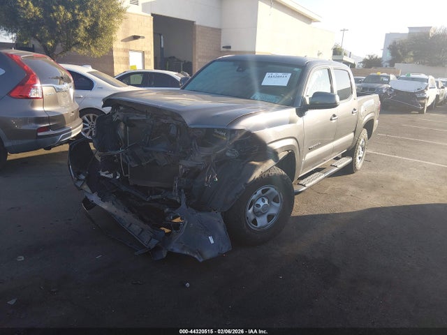 5TFAX5GNXKX140128 Toyota Tacoma Sr5