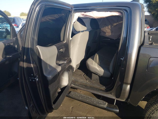 5TFAX5GNXKX140128 Toyota Tacoma Sr5