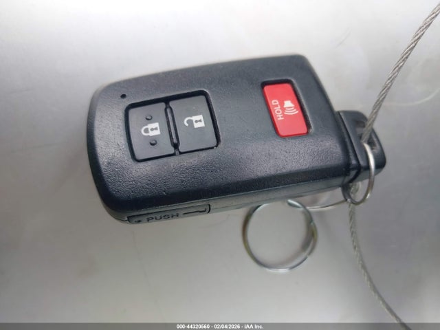 JTDKDTB31E1059467 Toyota Prius C Four