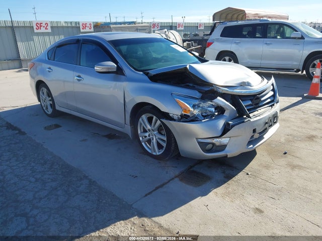 2013 NISSAN ALTIMA 1N4BL3AP5DN483643