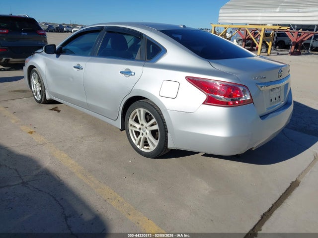 2013 NISSAN ALTIMA 1N4BL3AP5DN483643 Photo 2