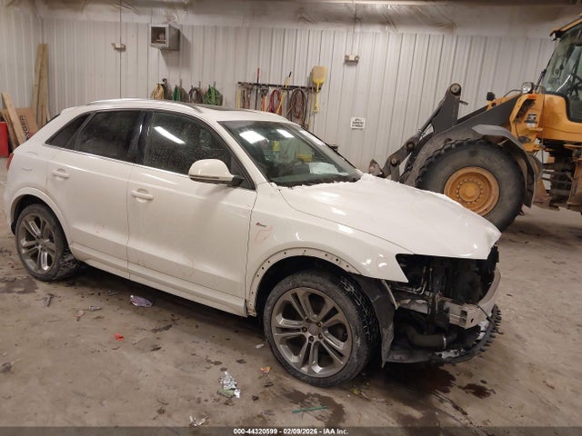 2016 AUDI Q3 WA1GFCFS9GR002613 Photo 0