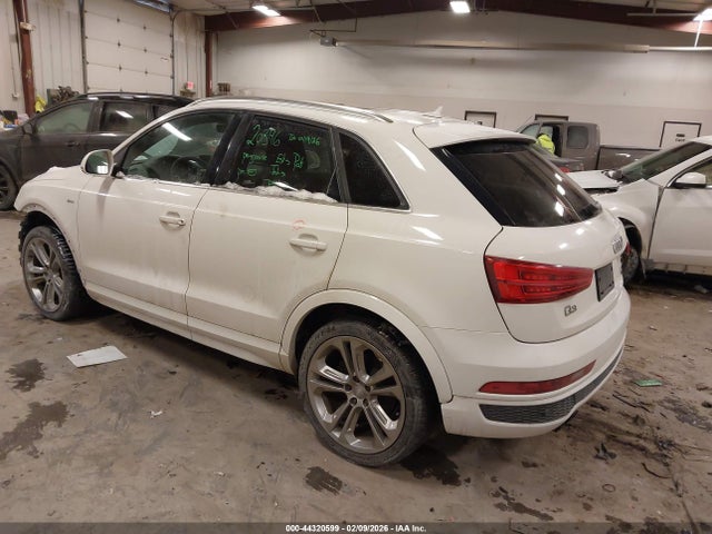 2016 AUDI Q3 WA1GFCFS9GR002613 Photo 2
