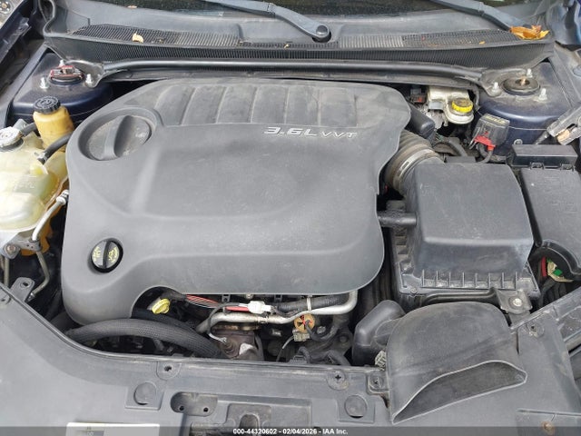 Продаж на аукціоні авто 2013 Chrysler 200 Limited, vin: 1C3CCBCG3DN737716, номер лоту: 44320602