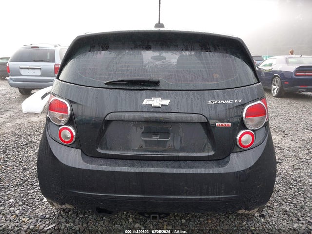Chevrolet Sonic Lt Auto 2015 1G1JC6SB6F4116827 Image 17