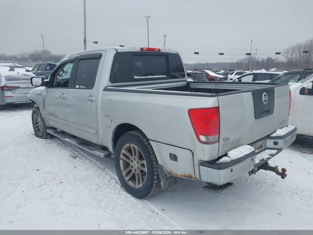 2012 NISSAN TITAN 1N6AA0EC8CN306095 Photo 2