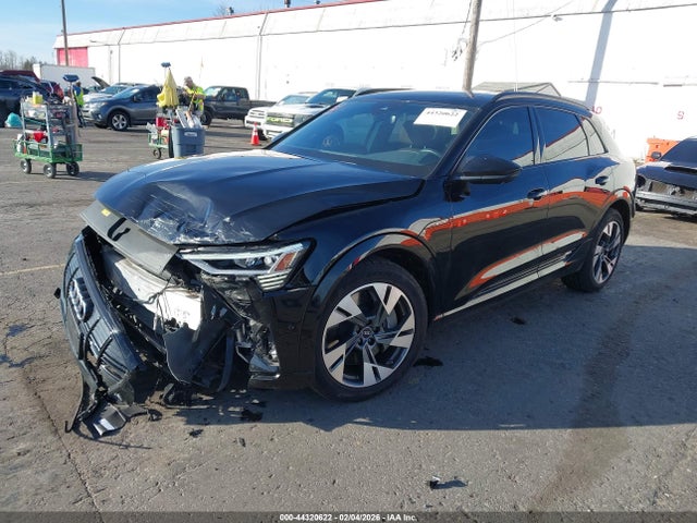 2022 AUDI E-TRON WA1AAAGE1NB005657 Photo 1