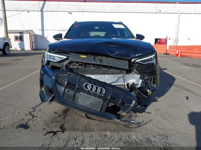 2022 AUDI E-TRON WA1AAAGE1NB005657 Photo 5
