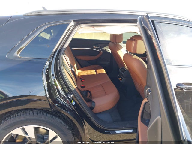 2022 AUDI E-TRON WA1AAAGE1NB005657 Photo 7