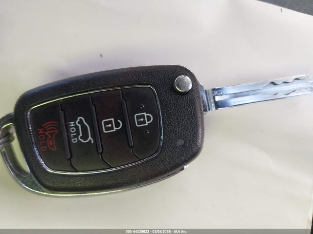 KM8J33A43JU814437 Hyundai TUCSON SEL
