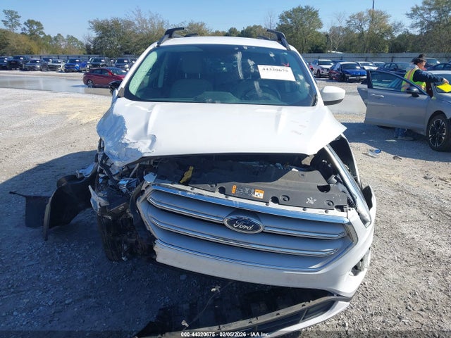1FMCU9HD5KUC30511 Ford ESCAPE SEL