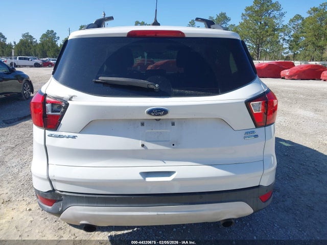 1FMCU9HD5KUC30511 Ford ESCAPE SEL