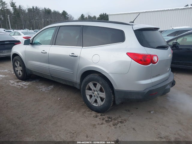 2012 CHEVROLET TRAVERSE 1GNKVGEDXCJ130145 Photo 2