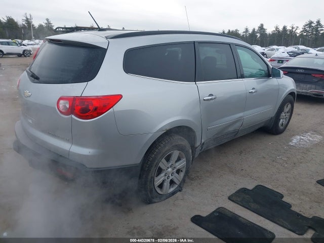 2012 CHEVROLET TRAVERSE 1GNKVGEDXCJ130145 Photo 3