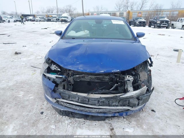 44320765 :رقم المزاد ، 1C3CCCAB2FN657176 vin ، 2015 Chrysler 200 Limited مزاد بيع