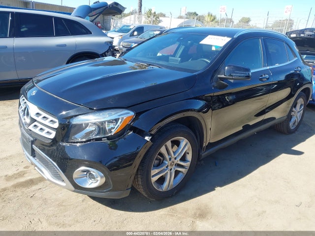 Mercedes-Benz GLA 250 2020 WDCTG4EB6LU024062 Image 2