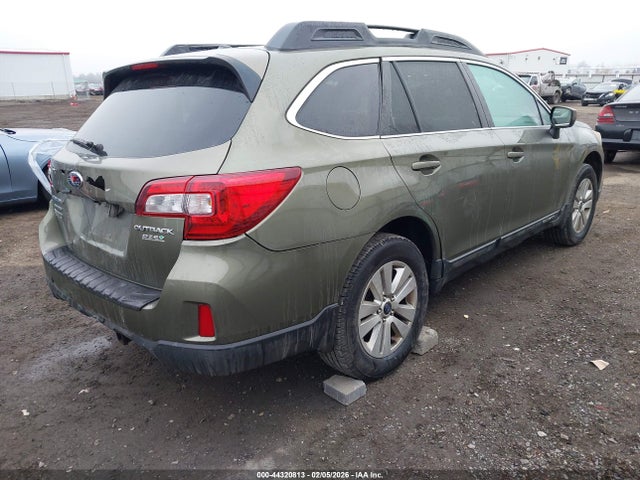Subaru Outback 2.5i Premium 2015 4S4BSACC9F3321682 Image 4