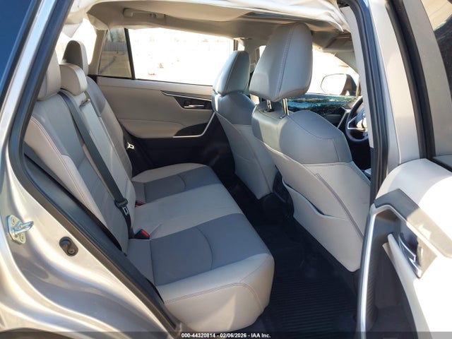 Продаж на аукціоні авто 2020 Toyota Rav4 Xle Premium, vin: 2T3C1RFV3LW090553, номер лоту: 44320814