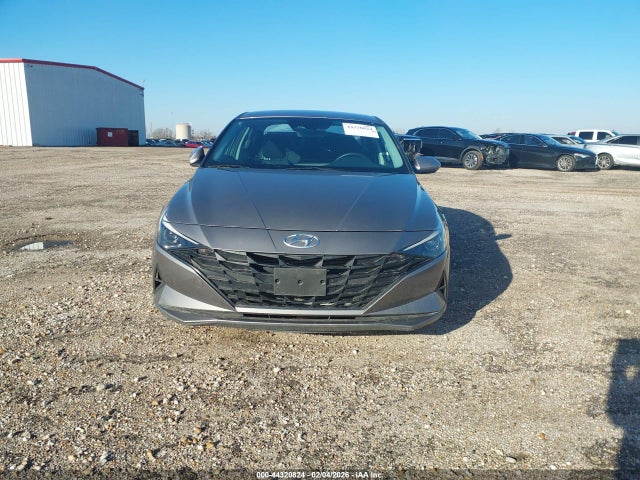 KMHLL4AG5PU549361 Hyundai ELANTRA SE