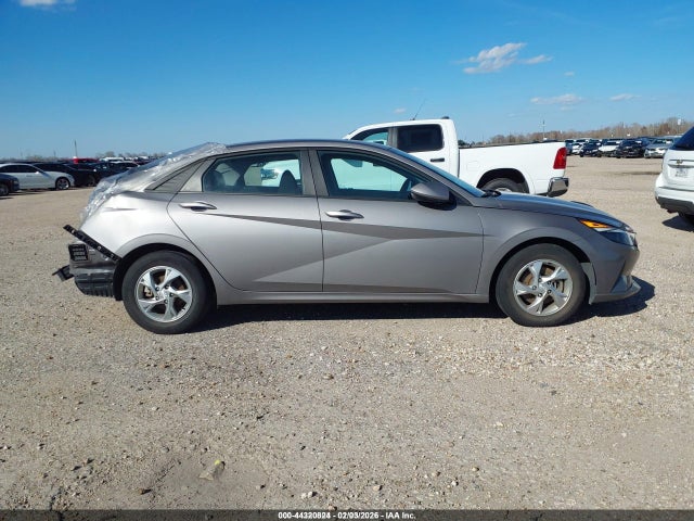 KMHLL4AG5PU549361 Hyundai ELANTRA SE
