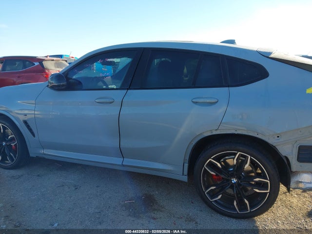 5UX43DT09R9X35420 BMW X4 M40i