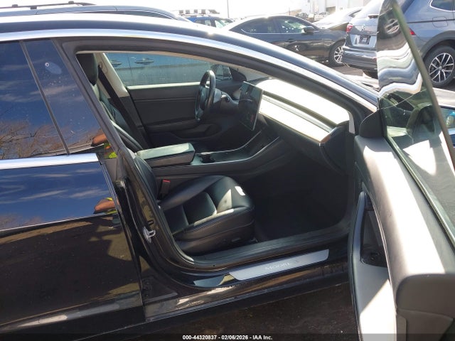 5YJ3E1EB3JF070769 Tesla Model 3 Long Range/performance