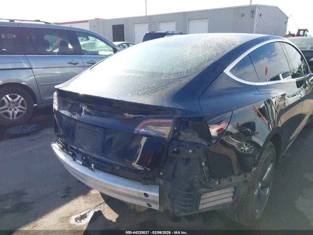 5YJ3E1EB3JF070769 Tesla Model 3 Long Range/performance