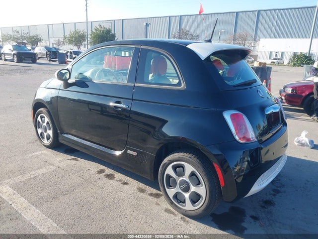 2015 FIAT 500E 3C3CFFGE3FT603363 Photo 2