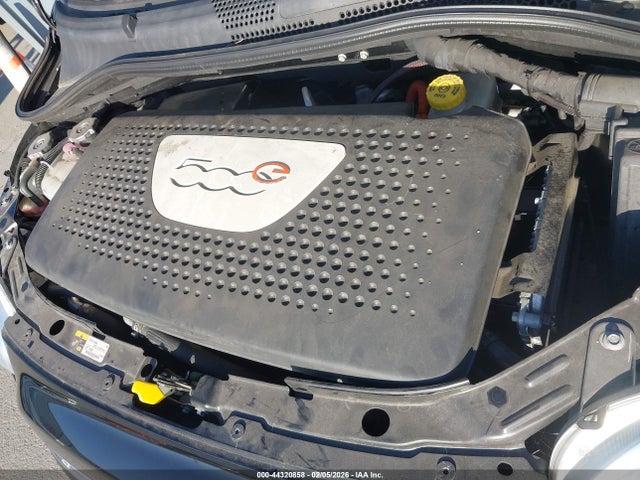 2015 FIAT 500E 3C3CFFGE3FT603363 Photo 5