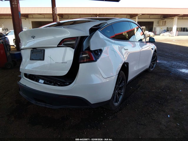 44320871 :رقم المزاد ، 7SAYGDEE6SF276992 vin ، 2025 Tesla Model Y Long Range Dual Motor All-wheel Drive مزاد بيع