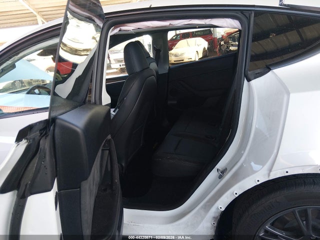44320871 :رقم المزاد ، 7SAYGDEE6SF276992 vin ، 2025 Tesla Model Y Long Range Dual Motor All-wheel Drive مزاد بيع