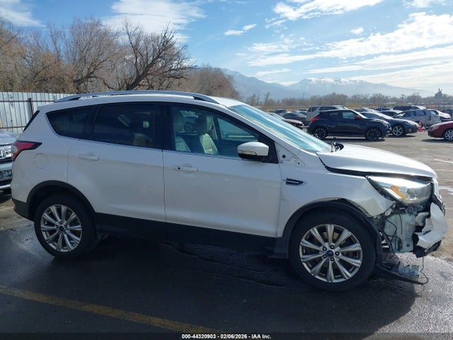 Ford Escape Titanium 2017 1FMCU9JD4HUC89956 Image 13