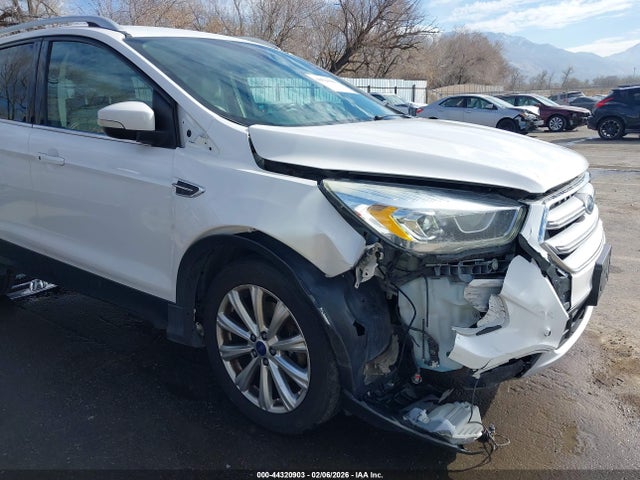 Ford Escape Titanium 2017 1FMCU9JD4HUC89956 Image 6
