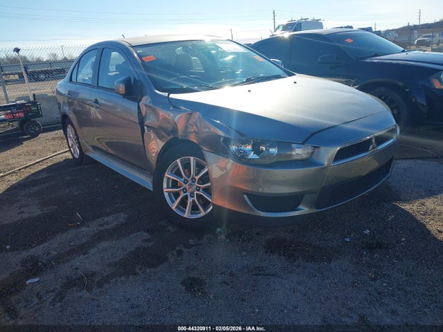 2015 MITSUBISHI LANCER JA32U2FU1FU005422 Photo 0