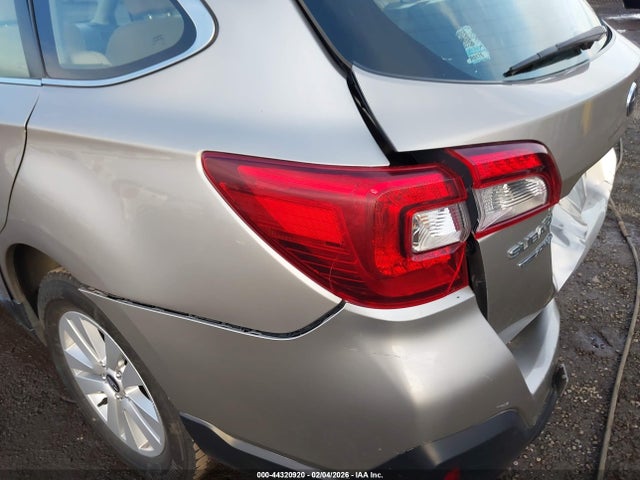 Subaru Outback 2.5i 2018 4S4BSAAC3J3383378 Image 17