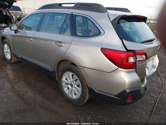 Subaru Outback 2.5i 2018 4S4BSAAC3J3383378 Image 3
