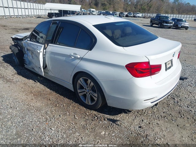 44320922 :رقم المزاد ، WBA8E9G51GNU27742 vin ، 2016 Bmw 328i مزاد بيع