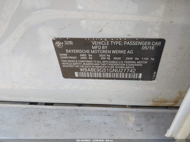 44320922 :رقم المزاد ، WBA8E9G51GNU27742 vin ، 2016 Bmw 328i مزاد بيع