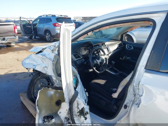 3N1AB7AP5HL662791 Nissan SENTRA SV